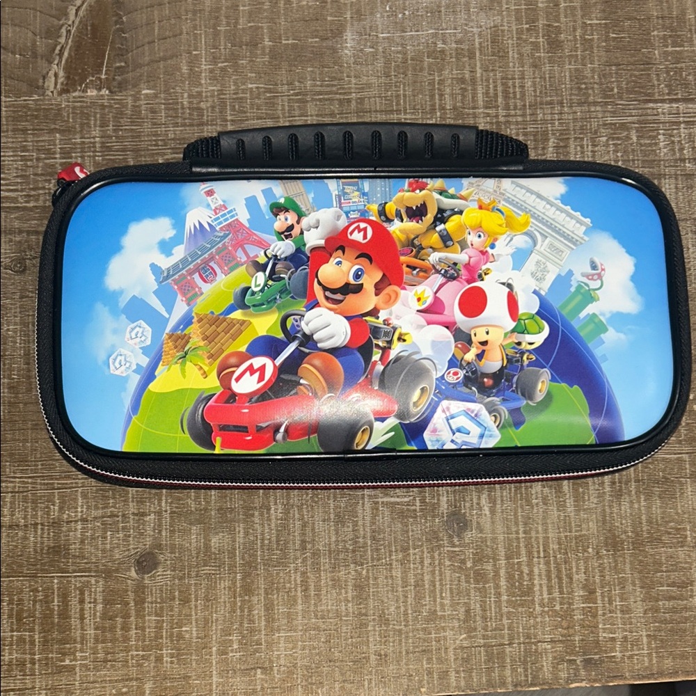 Mario Kart Themed VR Case - Black and Blue